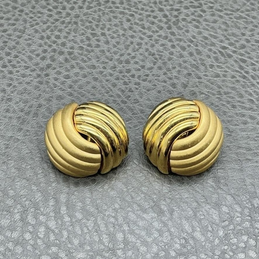 Monet Clip-On Earrings Women Gold Tone Ribbed Swirl Domed Button Round Classic